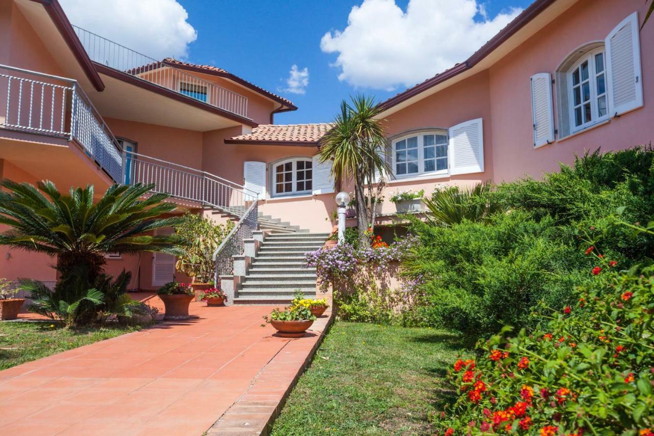 Tony Home Olbia Ngoại thất bức ảnh